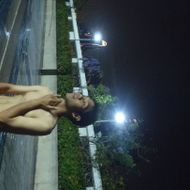 แชท หญิง, ควีน 