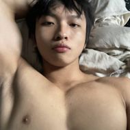 แชท หญิง, ควีน  ที่อยู่ กรุงเทพมหานคร