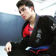แชท หาเพื่อนคุย, โสด 