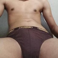 แชท หาเพื่อนคุย, โสด 