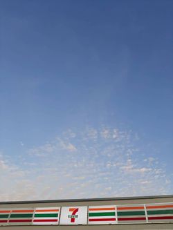 รูปภาพที่โพสต์โดย 🕊(ชอบผญ.)