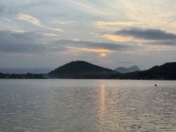รูปภาพที่โพสต์โดย •