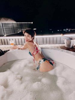 รูปภาพที่โพสต์โดย J e ll y J 💕🍷💋