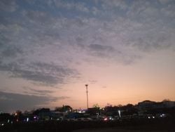 comments.image-posted-by