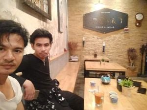 รูปภาพที่โพสต์โดย 🦄 พี่น้ำ ❤️‍🔥【 เค้าคือ ไอเท็มแรร์ ที่ไม่ใช่ใครก็สามารถสัมผัสได้ 】 ✎..เล่นเป็นเดือนสุดท้ายขอบคุณสำหรับมิตรภาพ ขอไปพักใจยาวๆ รักษาสุขภาพกันด้วยนะทุกคน 🫰🥴 : รักพ่อแม่และเมีย(ถ้ามี)ที่สุดในโลก 🤍🐇