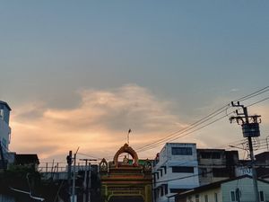 รูปภาพที่โพสต์โดย WHY.