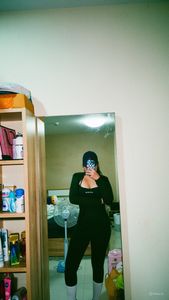 comments.image-posted-by