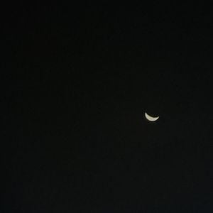 รูปภาพที่โพสต์โดย *