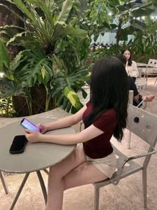 comments.image-posted-by