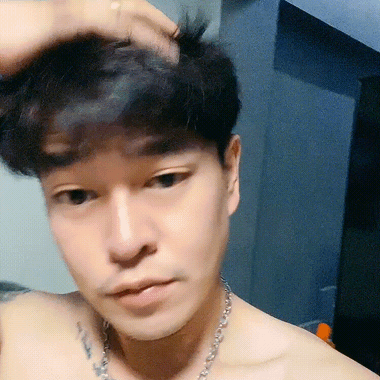 แชท หญิง, ไบรุก 