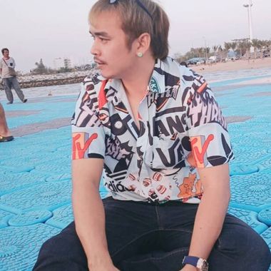 แชท หากิ๊ก, โสด 