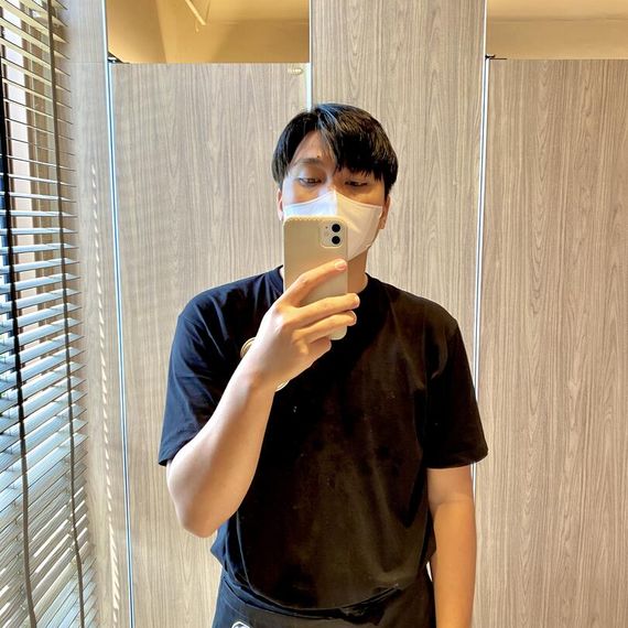 แชท ไบโบท, ชาย 