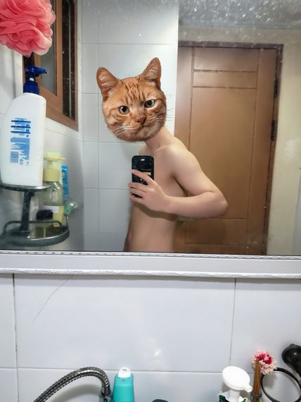 แชท หญิง, ควีน 