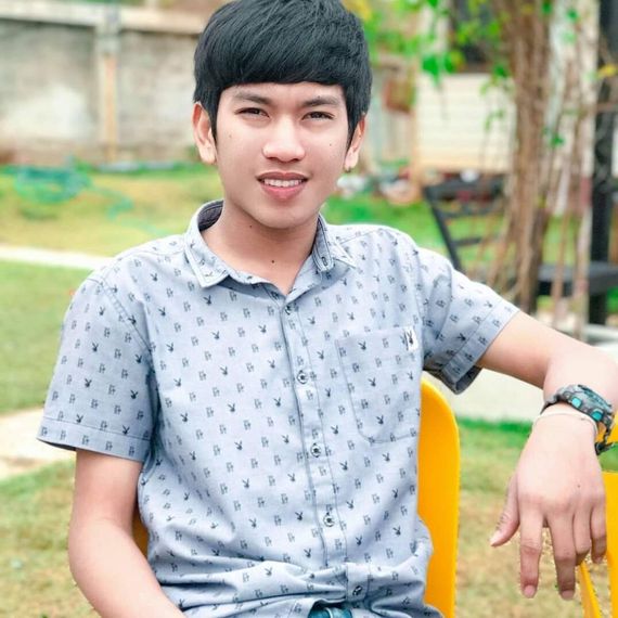 แชท หญิง, ไบ 