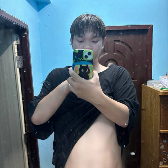 แชท ควีน, ไบ 