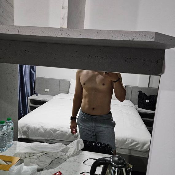 แชท หญิง, ควีน 