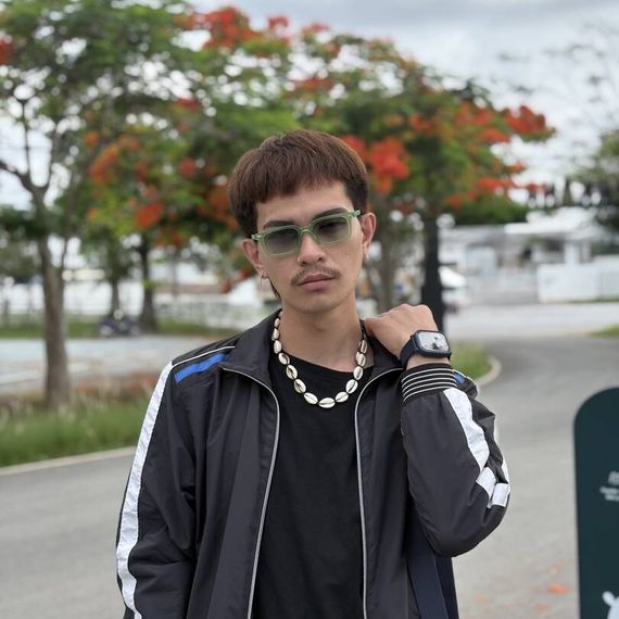 แชท ไบ, ไบรุก 