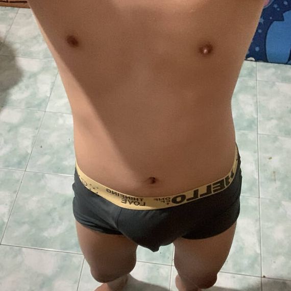 แชท หญิง, ไบ 