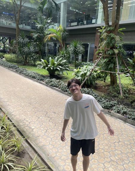 chat looking for friends 