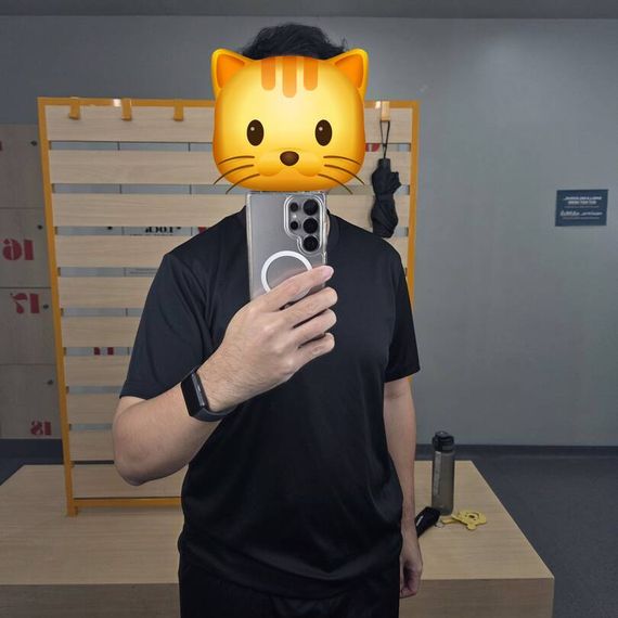 แชท หญิง, ควีน  ที่อยู่ กรุงเทพมหานคร