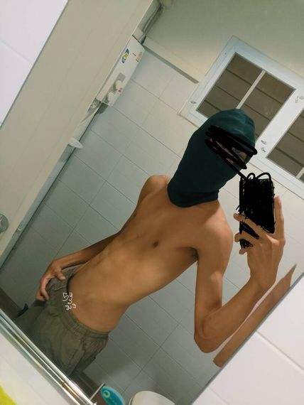 แชท หญิง, ไบ 