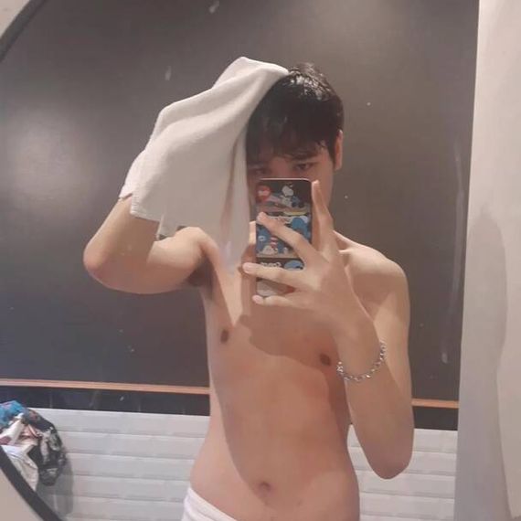 แชท หญิง, ควีน 