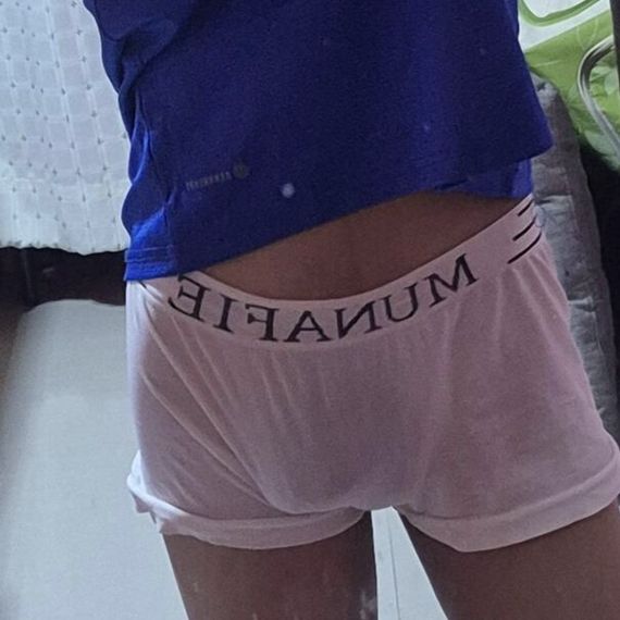 แชท หญิง, ไบรับ 