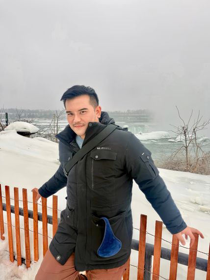 แชท หญิง, ไบรุก  ที่อยู่ จ. นนทบุรี