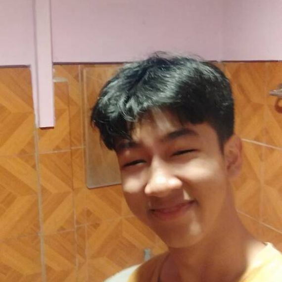 แชท หญิง, ไบ 