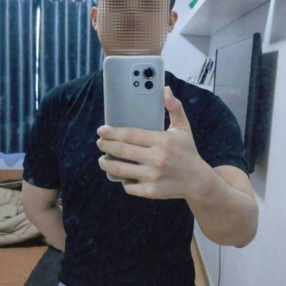 แชท หญิง, ไบ 