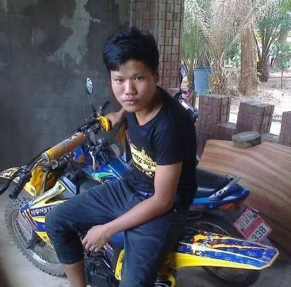 แชท หากิ๊ก, โสด 