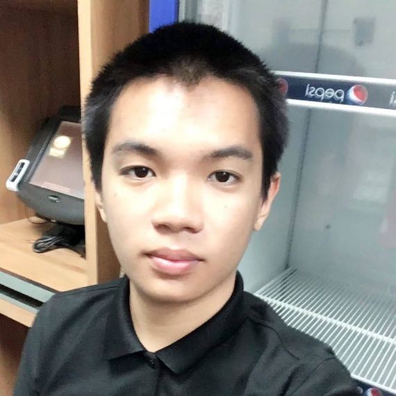 แชท หญิง, ไบรุก 