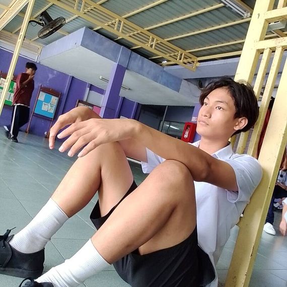 แชท หญิง, ไบ 