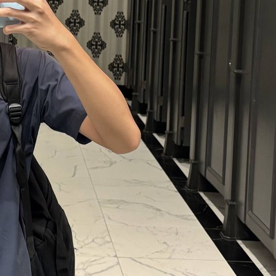 แชท หญิง, ไบ  ที่อยู่ กรุงเทพมหานคร