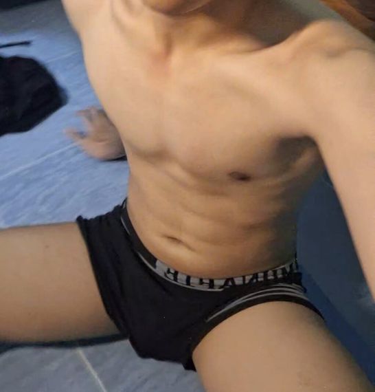 แชท หาเพื่อนคุย, โสด
