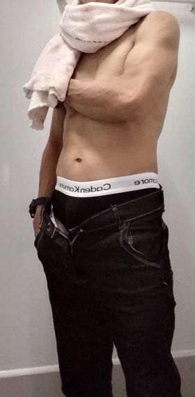 แชท หญิง, ควีน 