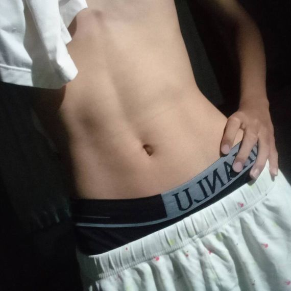 แชท หญิง, ไบ 