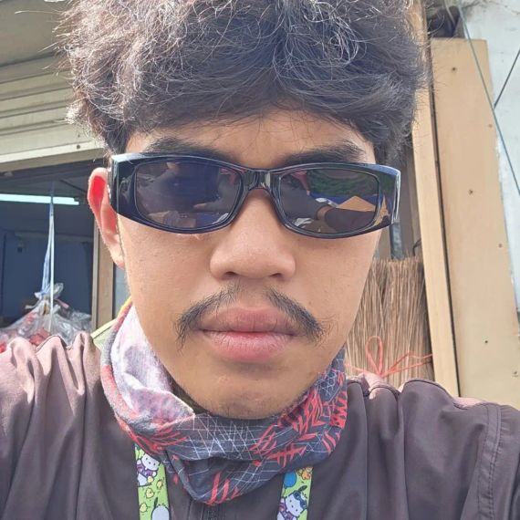 แชท กระเทย, ชาย  ที่อยู่ จ. สมุทรปราการ