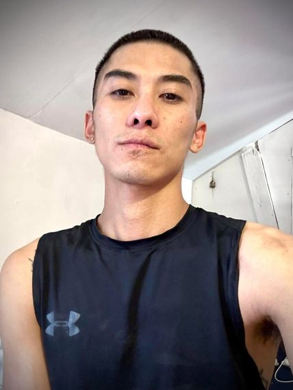 แชท หญิง, ไบ  ที่อยู่ จ. สกลนคร