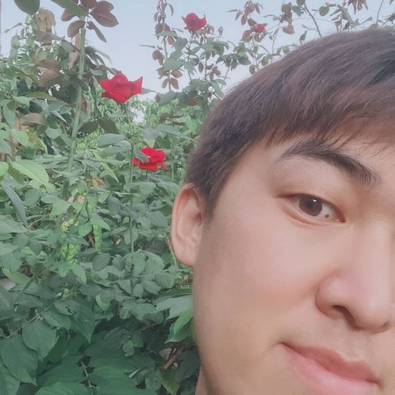 แชท หญิง, ไบ 