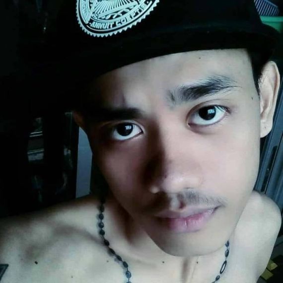 แชท หากิ๊ก  ที่อยู่ กรุงเทพมหานคร