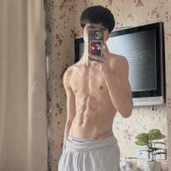 แชท หาเพื่อนคุย, โสด 