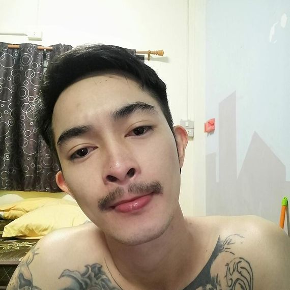 แชท หากิ๊ก, โสด 