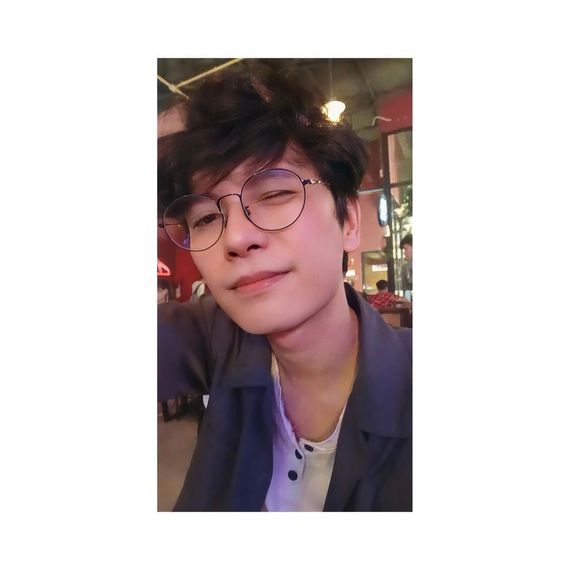 แชท หากิ๊ก, โสด