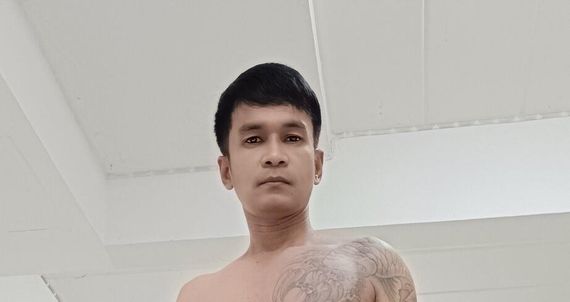 แชท หากิ๊ก, โสด 