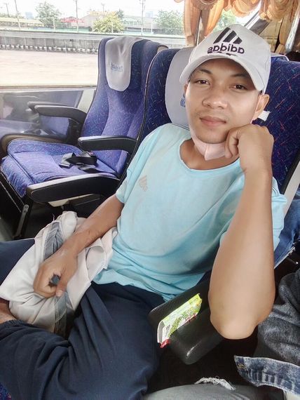 chat find love, chat 