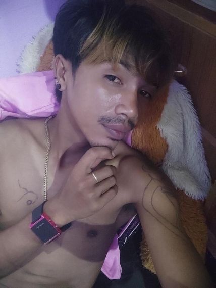 แชท หาแฟน, โสด 