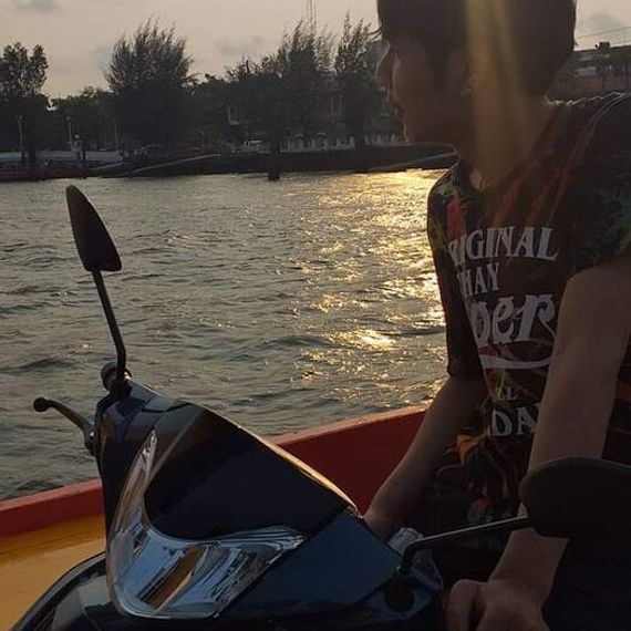แชท หาเพื่อนคุย, หาเพื่อนเที่ยว  ที่อยู่ กรุงเทพมหานคร