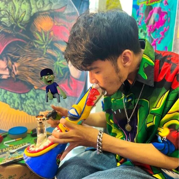 แชท หากิ๊ก, โสด  ที่อยู่  พระนครศรีอยุธยา