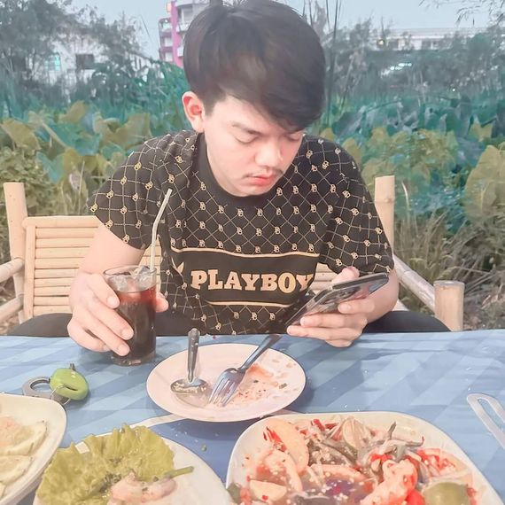 แชท หาเพื่อนคุย 